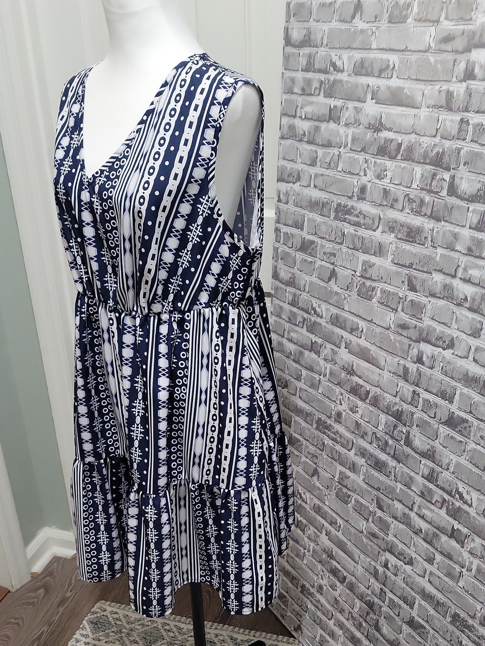 Seasty Curve Navy & White Geometric Print  Sleeveless Mini Dress Sz 1XL